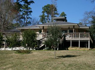 253 Lakefront Dr, Onalaska, TX 77360