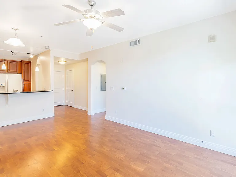 9079 E Panorama Cir #308 — Photo 5