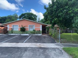 1080 SW 14th St, Deerfield Beach, FL 33441
