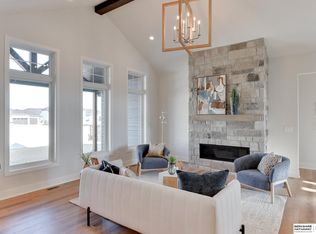 5416 N 208th St, Elkhorn, NE 68022