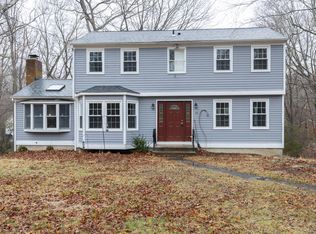 10 Reservoir Rd, Clinton, CT 06413