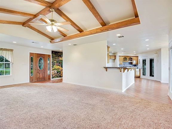 4th image of 200 Bridgepoint Dr