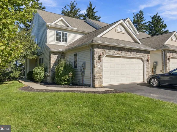 1813 Windsong Ln, Lancaster, PA 17602