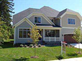 5858 26th St N, Arlington, VA 22207