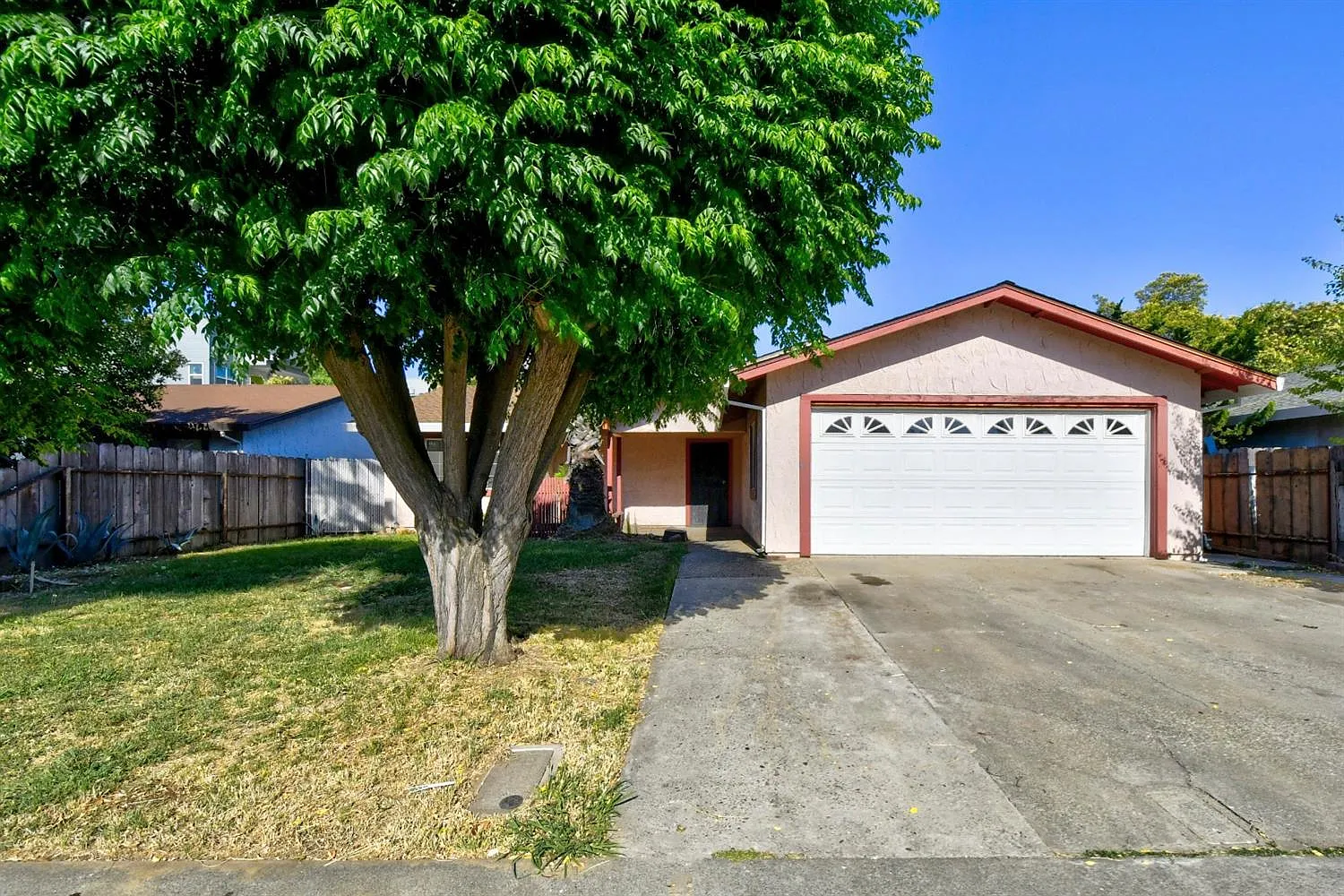 9940 K St photo 1