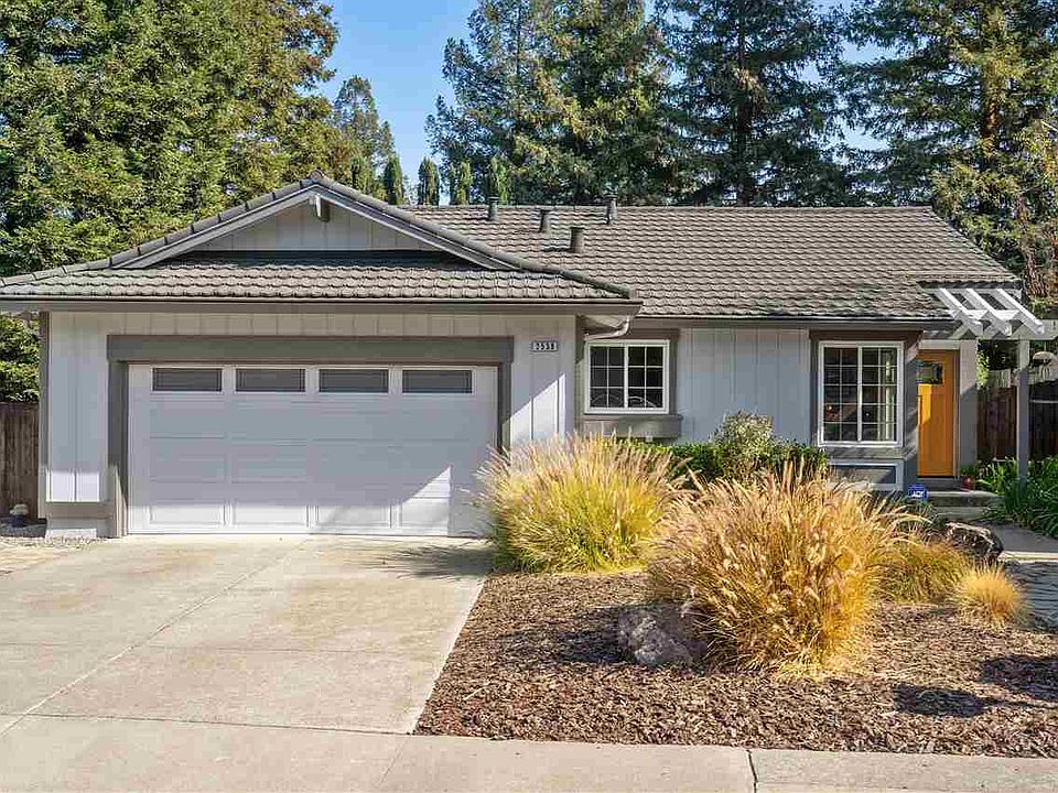 1st image of 2538 Holly View Dr