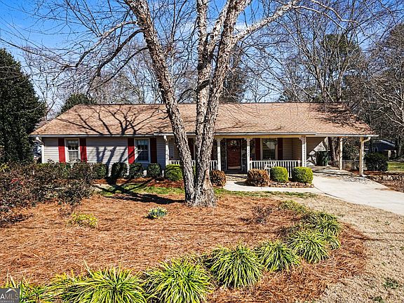 2nd image of 1522 Zebulon Rd