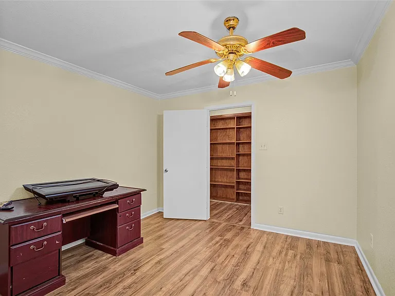 8565 Ridgepoint Dr — Photo 24