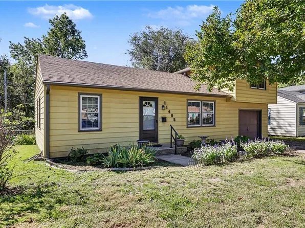 11405 W 70th St, Shawnee, KS 66203