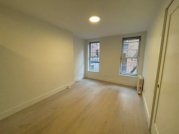 5th image of 334 E 9th St #34