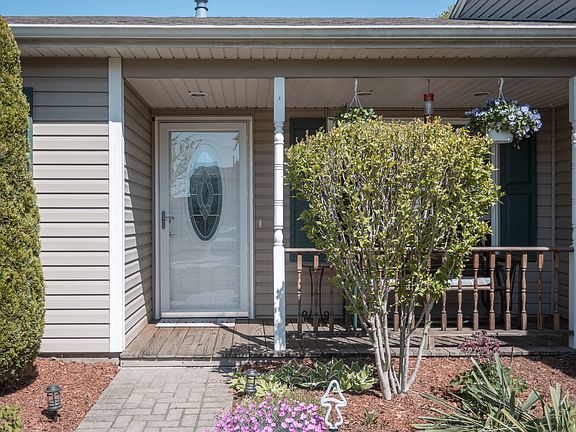 3rd image of 20533 S Graceland Ln