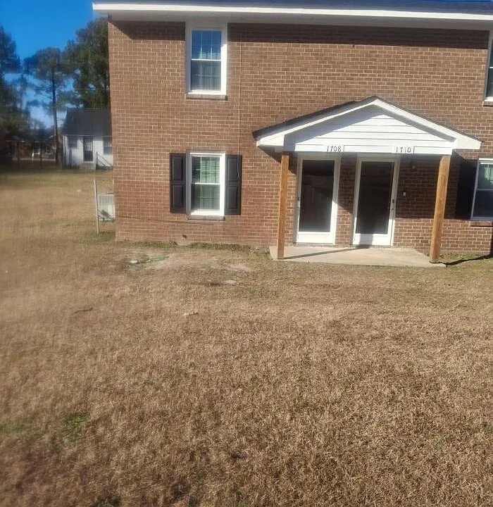 1700 Fletcher Dr