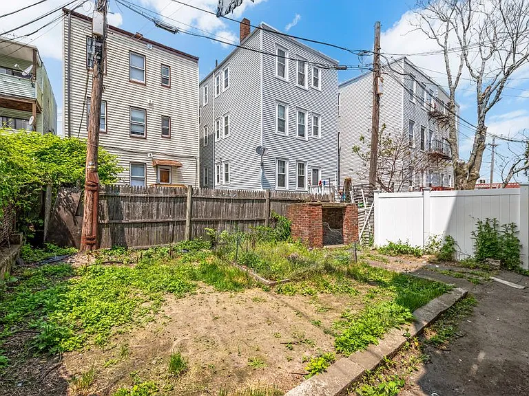 356 Princeton St #2 — Photo 26