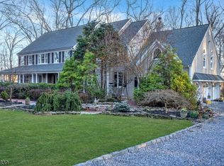 6 Wood Hollow Rd, Pittstown, NJ 08867