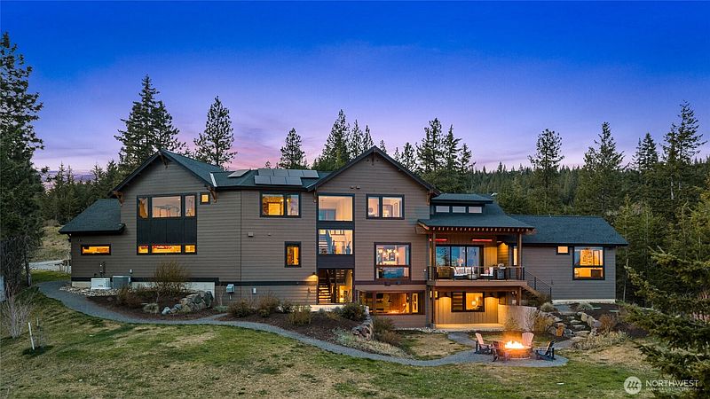 2nd image of 40 Eagle Ridge Drive