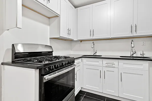Sold by Compass | media 5