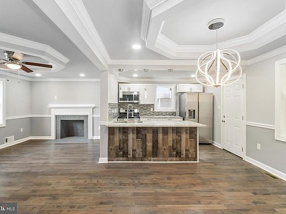 4th image of 6804 Carol Rd