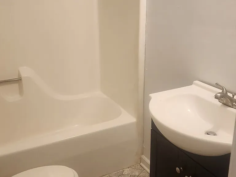 225 Simms St — Photo 7