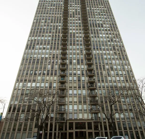 1660 N Lasalle St #3302 — Photo 1