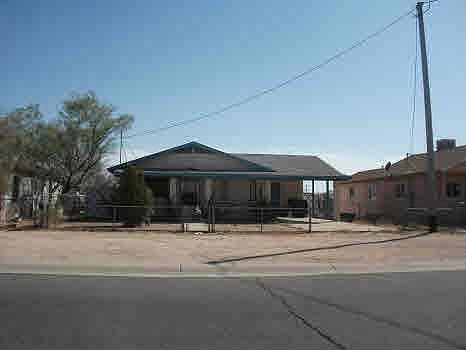 1st image of 215 E 3rd Ave