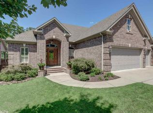 36 Commentry Dr, Little Rock, AR 72223