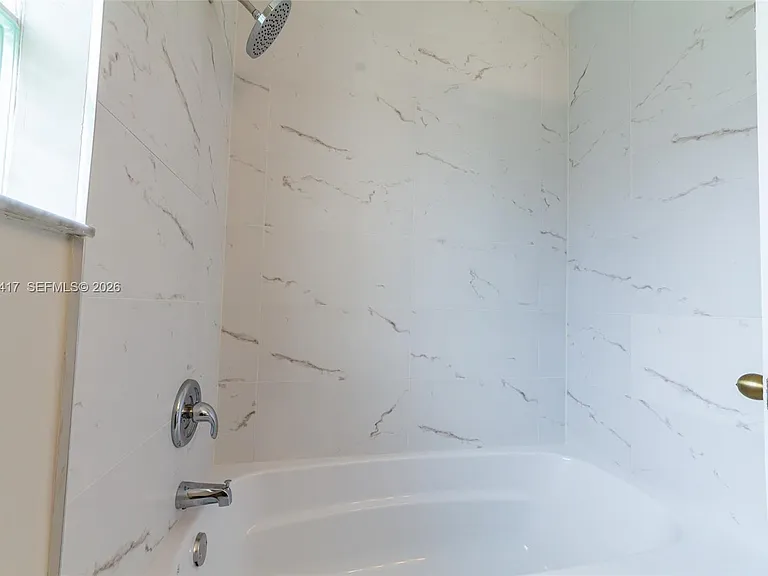 11811 SW 8th St — Photo 23