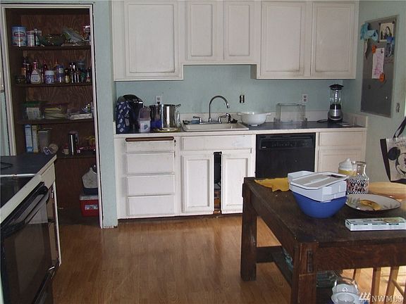 2nd image of 2314 120th Ave NE