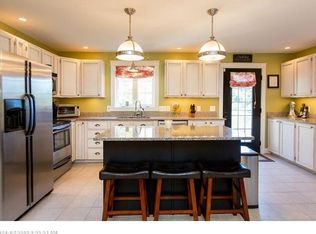 55 Hurricane Rd, Falmouth, ME 04105