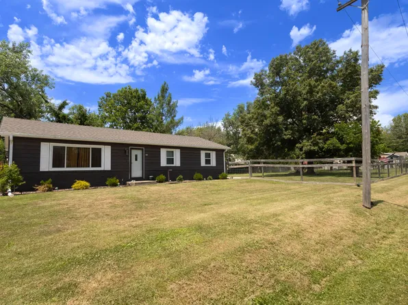 141 S Pratte St, Jacksonville, MO 65260