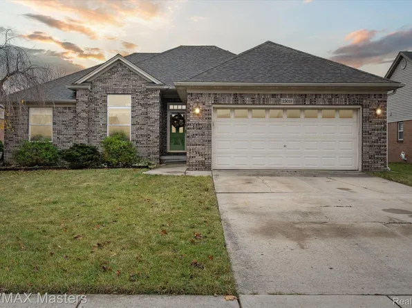 23019 Country View Ln, Flat Rock, MI 48134