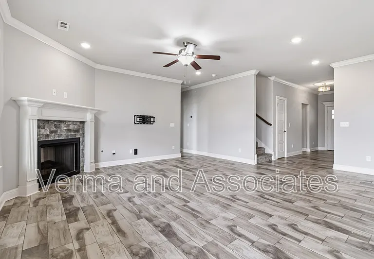 931 E Skyline Loop — Photo 15