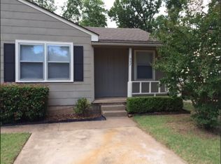 945 E 37th Pl, Tulsa, OK 74105