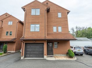 140 Allwood Rd APT A, Clifton, NJ 07014