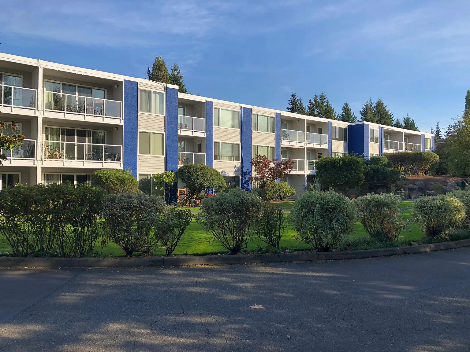 Highlander East — Photo 2