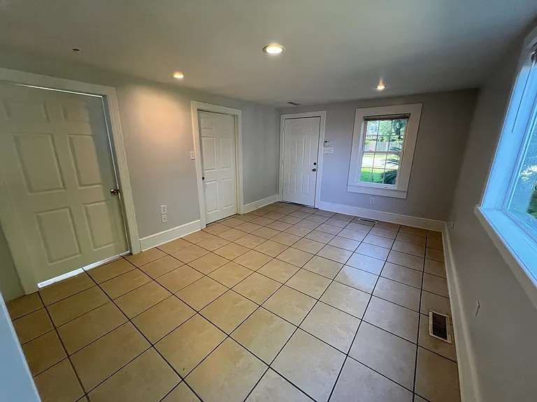 1025 Buist Ave #A — Photo 8