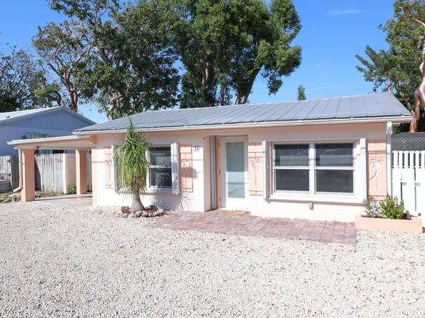 40 Treasure Blvd, Key Largo, FL 33037