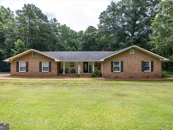 210 Newton Dr, Forsyth, GA 31029