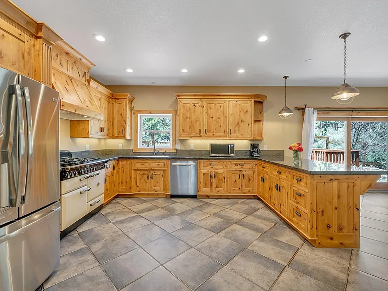 16925 Mount Rose Hwy — Photo 3
