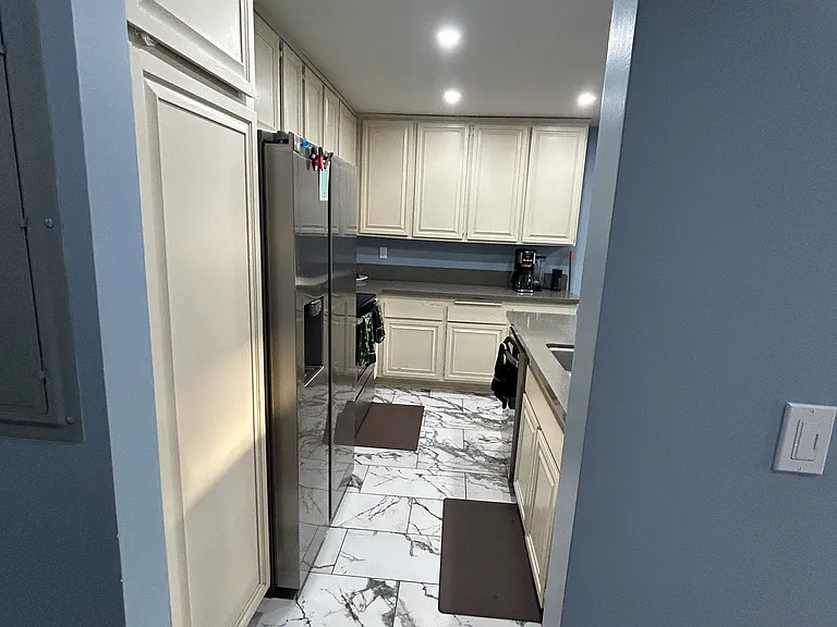 18084 Yosemite Ct — Photo 9