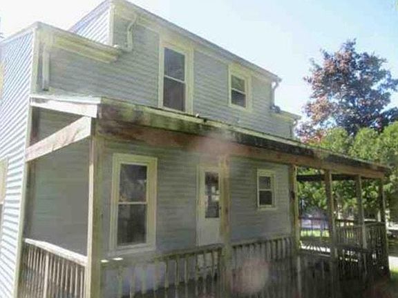 2nd image of 23 Hoag Ave