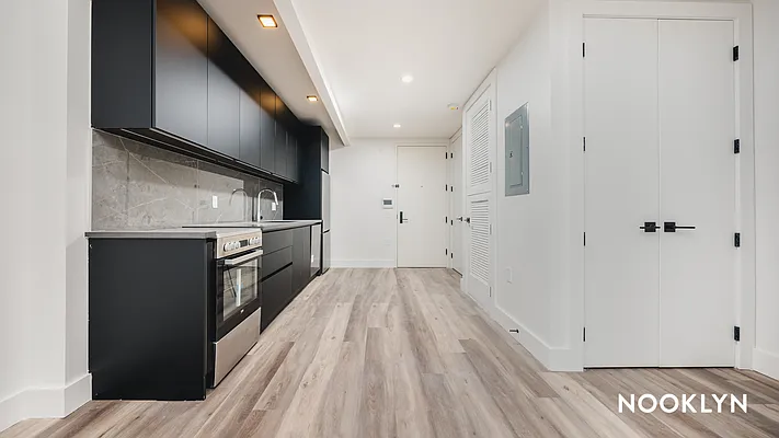 Rented by Nooklyn NYC LLC | media 79