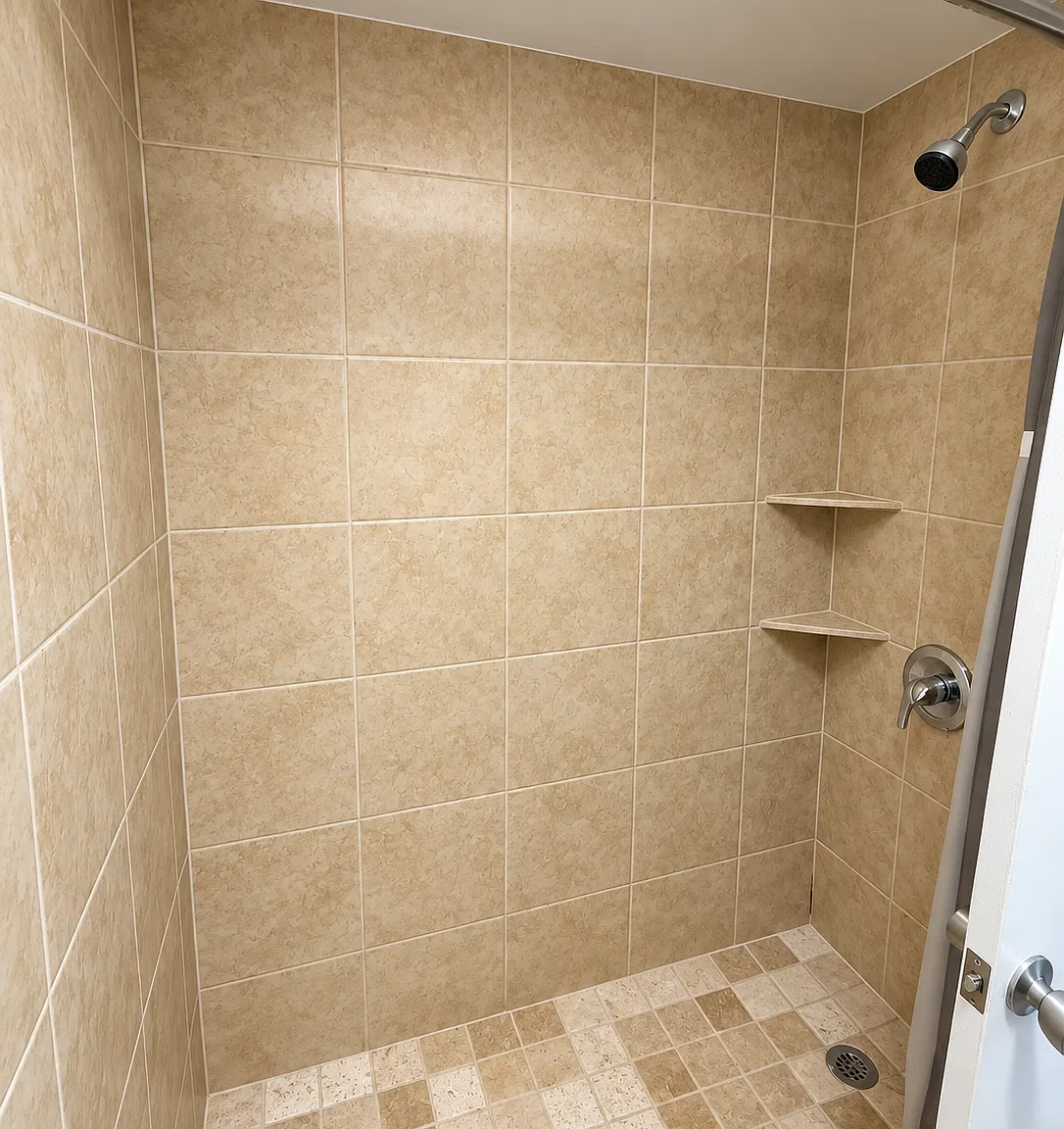 1 bed, $1,000 — Photo 1