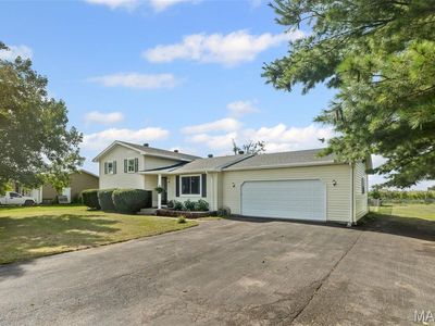 1920 W County Rd, Jerseyville, IL, 62052