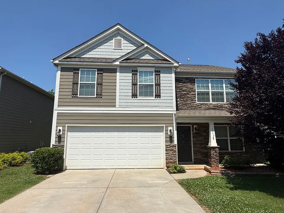 1933 Stoney Point Cir