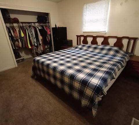 5th image of 820 Brooks Dr