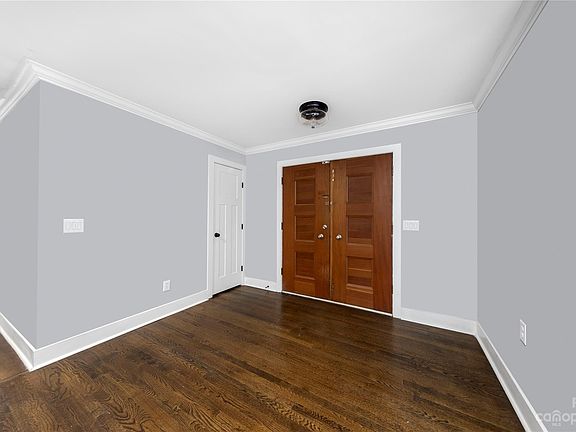 4th image of 400 Highland Forest Dr