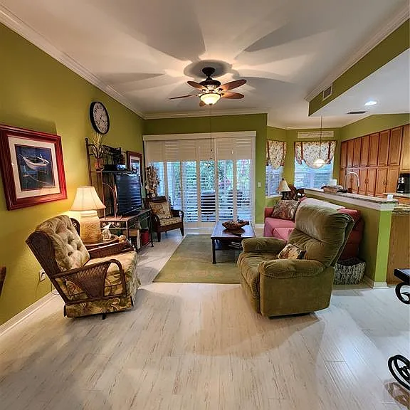 400 Ravinia Cir #400 — Photo 3