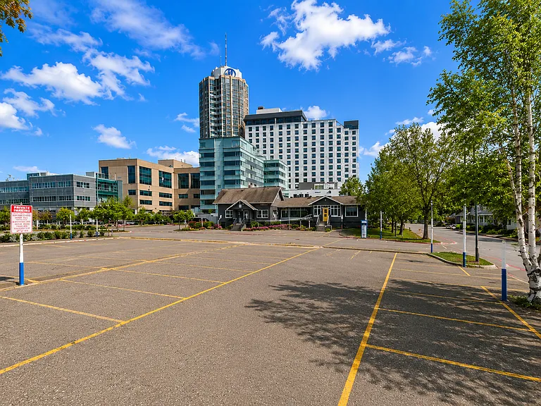 Fully-Furnished Units in Downtown Anchorage, AK | Anchorage Grand Apartments — Photo 12