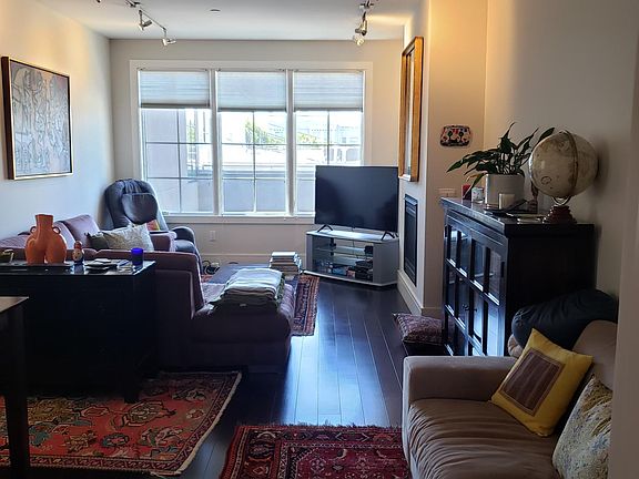 4th image of 1355 Pacific Ave #206