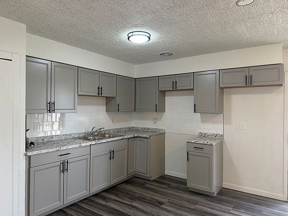 2nd image of 3215 N 65th Ave